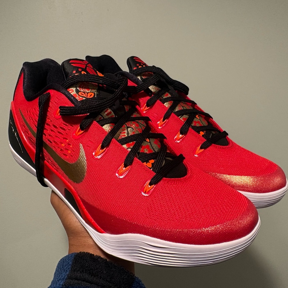Nike Kobe 9 EM Low Protro "China" sneakers
